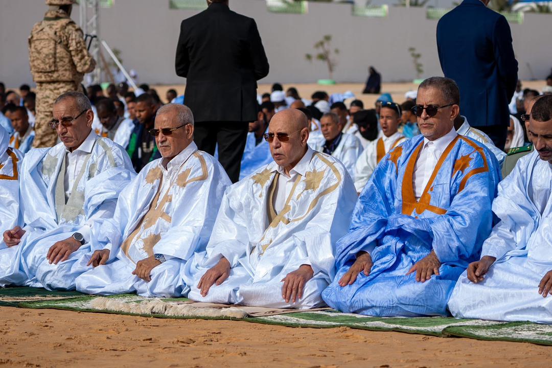 الرئيس غزواني يؤدي صلاة عيد الأضحى بالجامع العتيق في نواكشوط